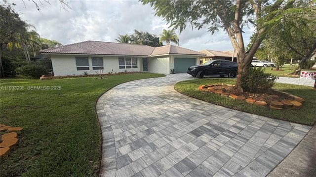 1218 NW 111th Ave, Coral Springs, FL 33071