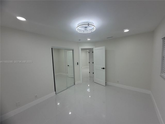 1218 NW 111th Ave, Coral Springs, FL 33071