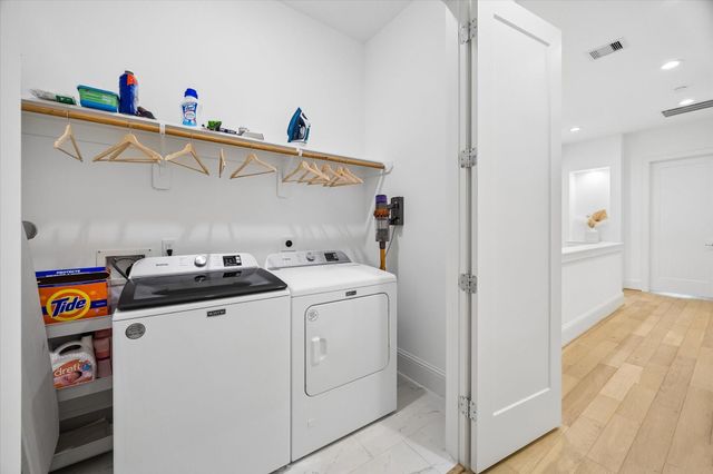 826 Nadine Street, Houston, TX 77009