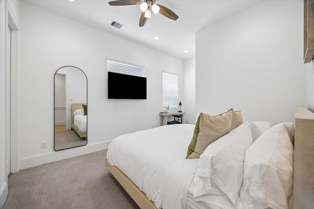 826 Nadine Street, Houston, TX 77009