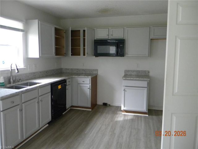 101 Silhouette Drive, Greensboro, NC 27405