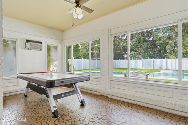 408 Wildwood Drive, New Iberia, LA 70560