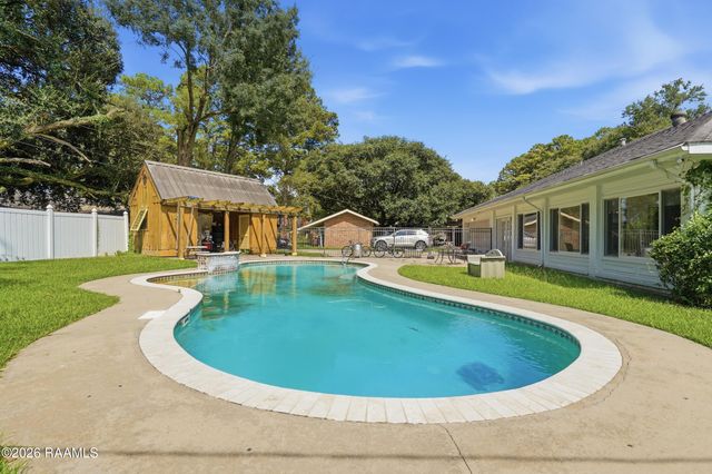 408 Wildwood Drive, New Iberia, LA 70560