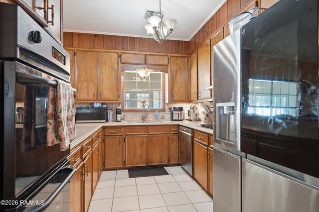 408 Wildwood Drive, New Iberia, LA 70560
