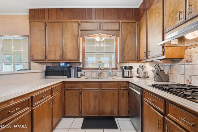 408 Wildwood Drive, New Iberia, LA 70560