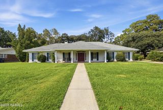 408 Wildwood Drive, New Iberia, LA 70560