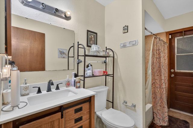 943 SE Brookedge Avenue E, Port St Lucie, FL 34983