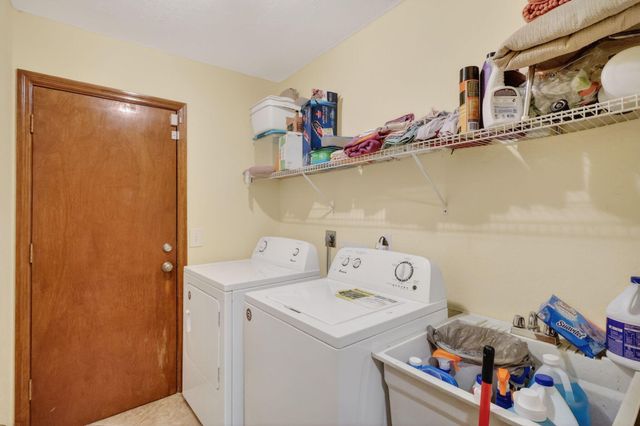 943 SE Brookedge Avenue E, Port St Lucie, FL 34983