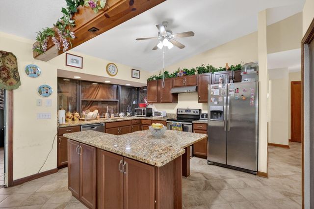 943 SE Brookedge Avenue E, Port St Lucie, FL 34983