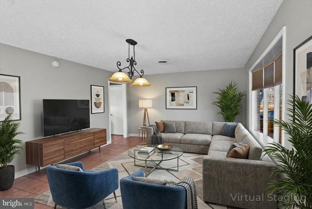 645 S 14TH AVE, Lebanon, PA 17042