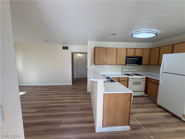 4648 Krissylouise Way A, Las Vegas, NV 89121
