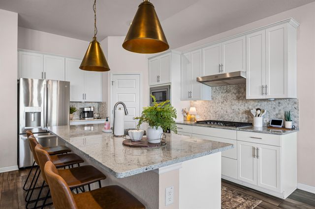 369 Sue Peaks LOOP, Dripping Springs, TX 78620