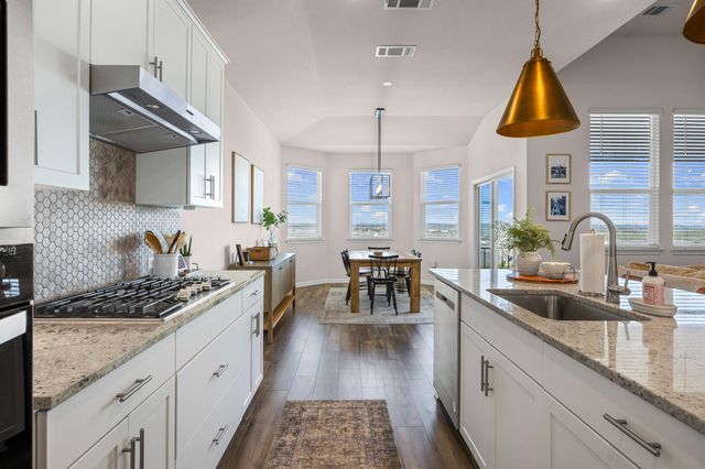 369 Sue Peaks LOOP, Dripping Springs, TX 78620