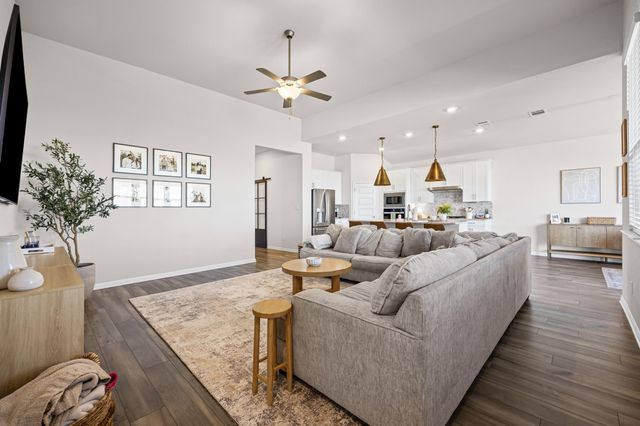 369 Sue Peaks LOOP, Dripping Springs, TX 78620