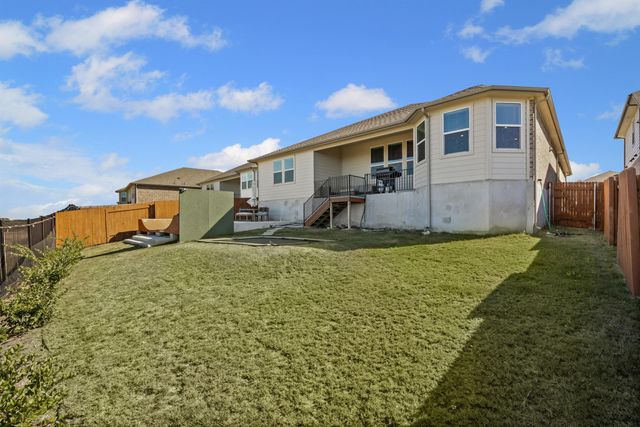 369 Sue Peaks LOOP, Dripping Springs, TX 78620