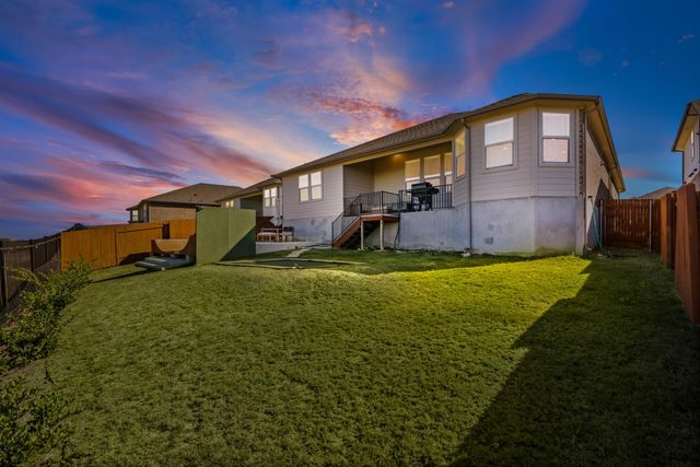 369 Sue Peaks LOOP, Dripping Springs, TX 78620