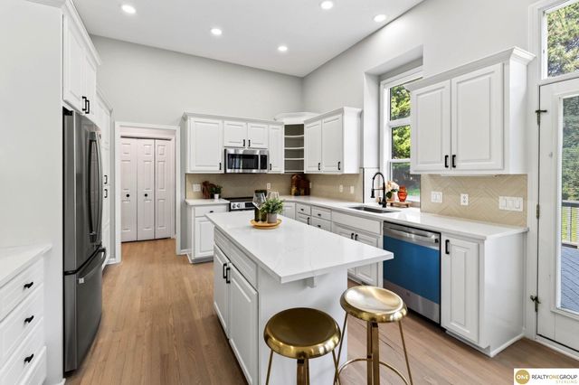 15922 Burt Street, Omaha, NE 68118