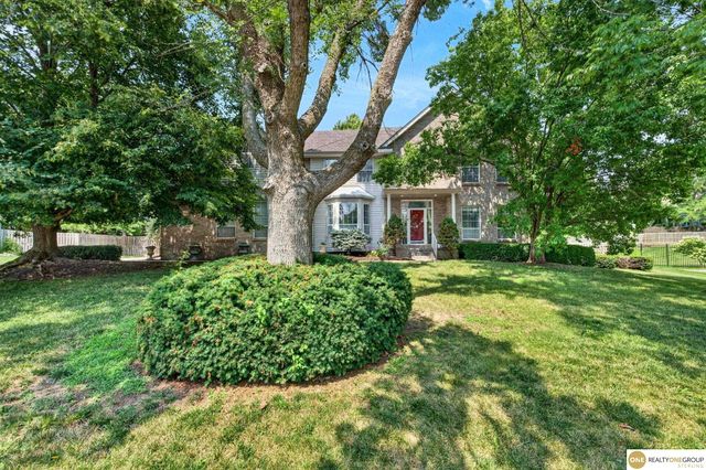 15922 Burt Street, Omaha, NE 68118