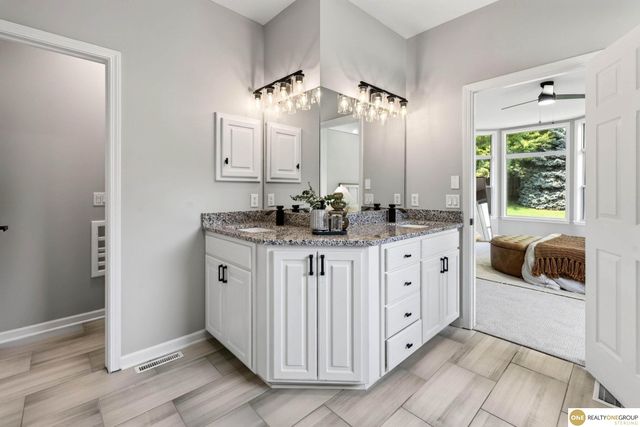 15922 Burt Street, Omaha, NE 68118