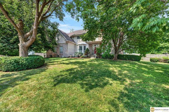 15922 Burt Street, Omaha, NE 68118