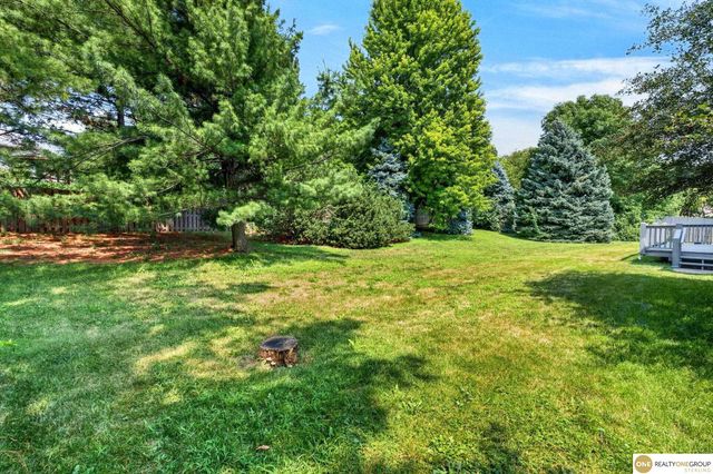 15922 Burt Street, Omaha, NE 68118