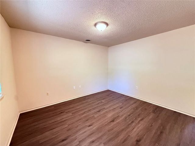 2310 Raven Lane, Fayetteville, AR 72704