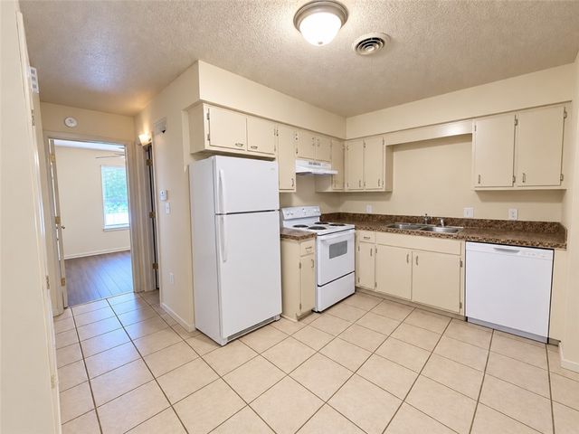 2310 Raven Lane, Fayetteville, AR 72704