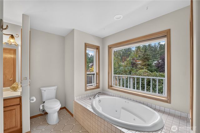 97 Arcadia Drive, Port Townsend, WA 98368