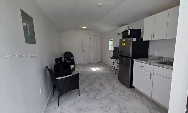 2440 NW 99th Street A, Miami, FL 33147