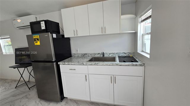 2440 NW 99th Street A, Miami, FL 33147