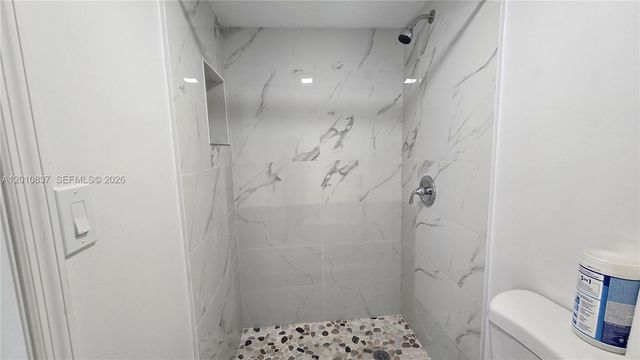 2440 NW 99th Street A, Miami, FL 33147