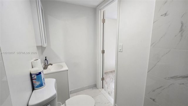 2440 NW 99th Street A, Miami, FL 33147
