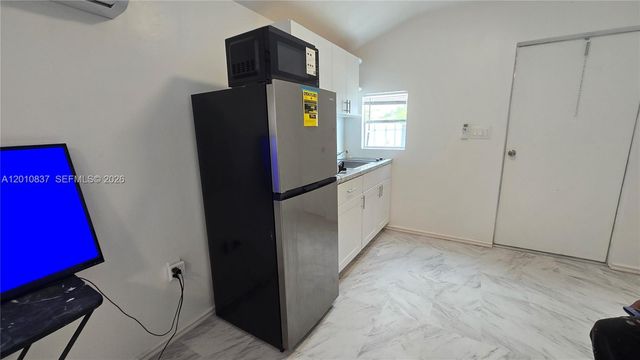 2440 NW 99th Street A, Miami, FL 33147