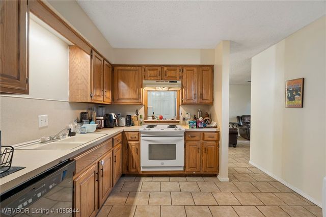 3426, 3424 Bryn Mawr Circle, Fort Smith, AR 72908