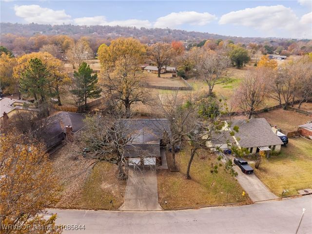 3426, 3424 Bryn Mawr Circle, Fort Smith, AR 72908