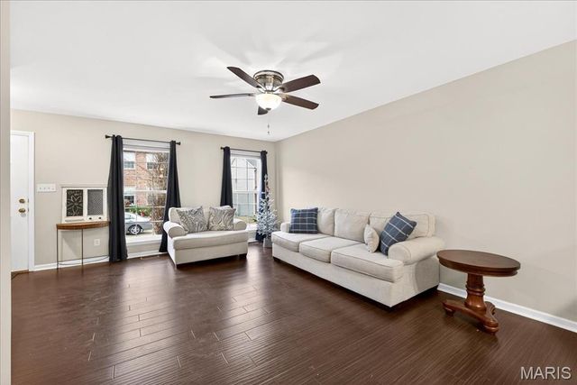 208 Candice Way, St Peters, MO 63376