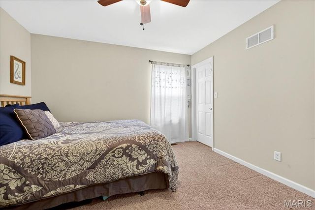 208 Candice Way, St Peters, MO 63376