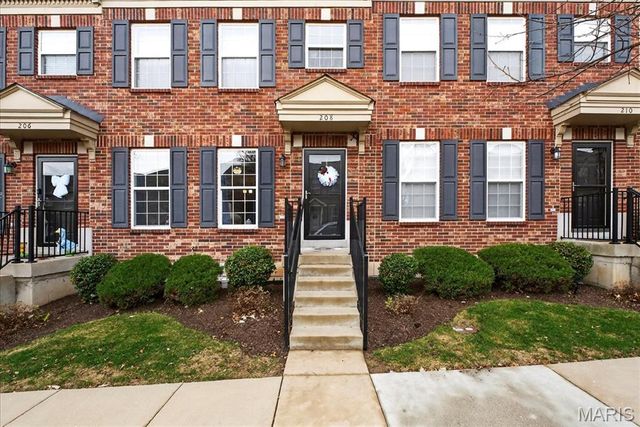 208 Candice Way, St Peters, MO 63376