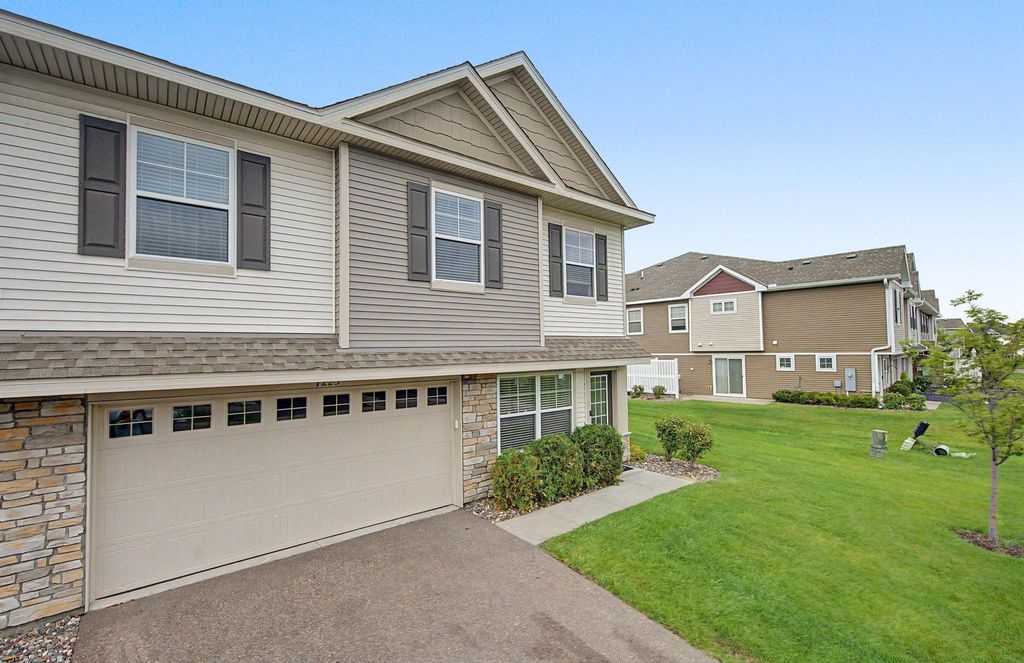 7225 Elmo Court, Lino Lakes, MN 55038 — photo 2