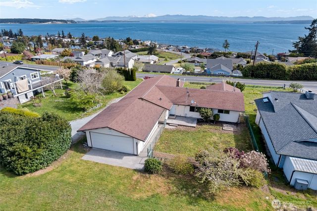 1462 SE Camano Drive, Camano Island, WA 98282