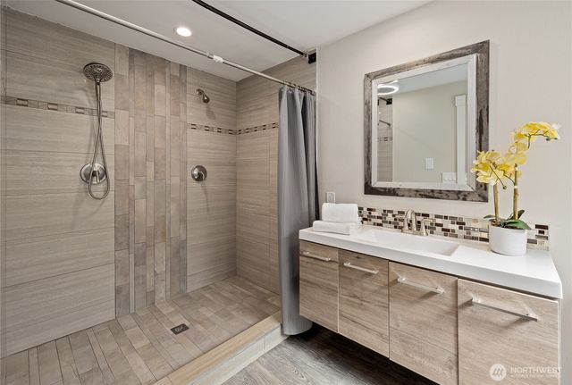 1462 SE Camano Drive, Camano Island, WA 98282