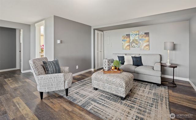 1462 SE Camano Drive, Camano Island, WA 98282