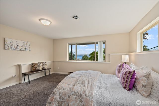 1462 SE Camano Drive, Camano Island, WA 98282