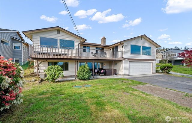 1462 SE Camano Drive, Camano Island, WA 98282
