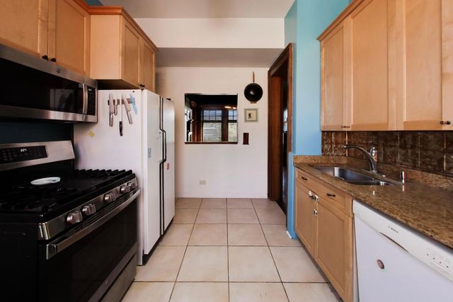 4601 N MALDEN Street 3, Chicago, IL 60640