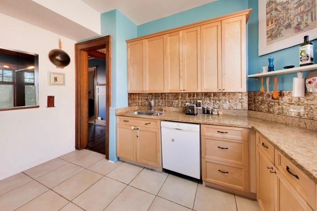 4601 N MALDEN Street 3, Chicago, IL 60640