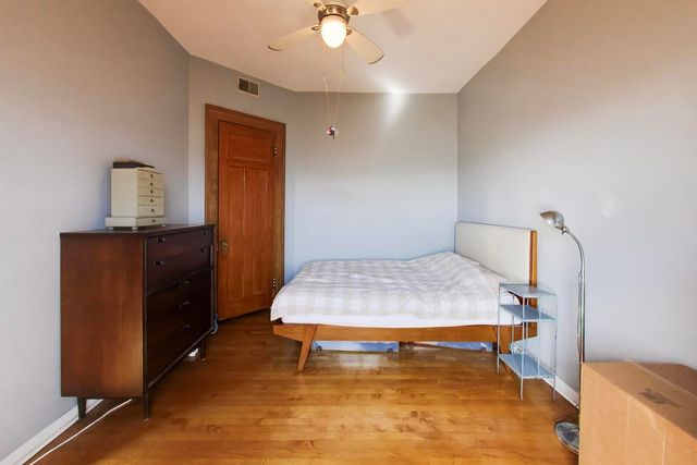 4601 N MALDEN Street 3, Chicago, IL 60640