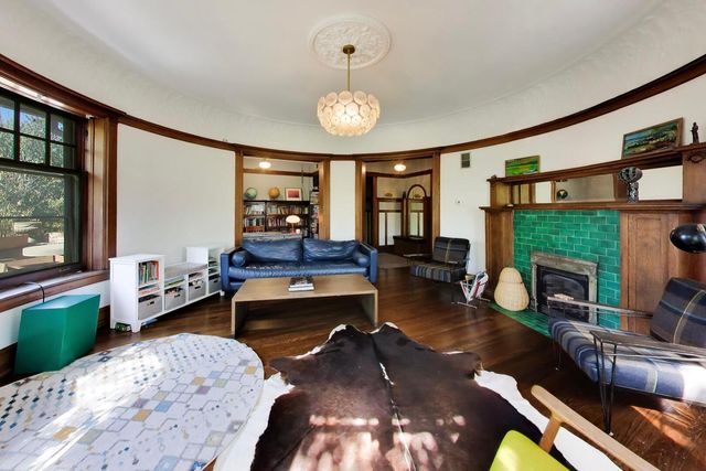 4601 N MALDEN Street 3, Chicago, IL 60640