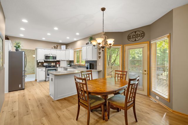 990 SE Westwoods Drive, Waukee, IA 50263