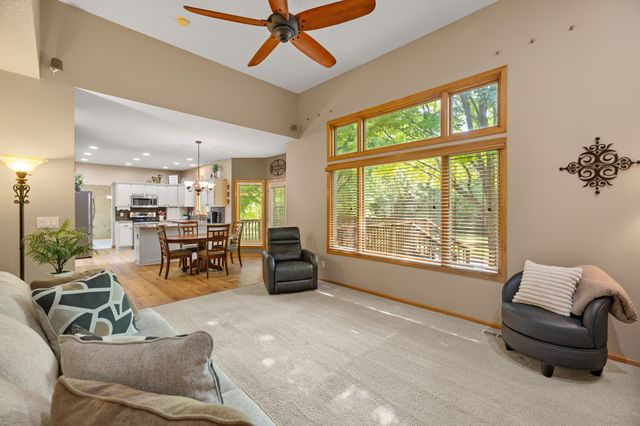 990 SE Westwoods Drive, Waukee, IA 50263